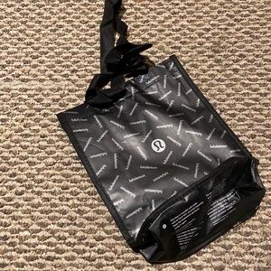 Lululemon bag